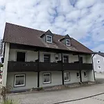 Zum Schwarzen Baeren Szálloda