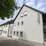 Szálloda Zum Schwarzen Baeren