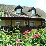 Zum Schwarzen Baeren 3*