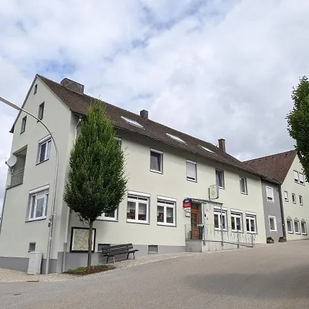 Zum Schwarzen Baeren 호텔