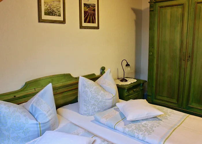 Hotell Zum Schwarzen Baeren 3*