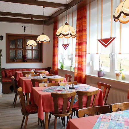 Zum Schwarzen Baeren Hotel Vohenstrauss